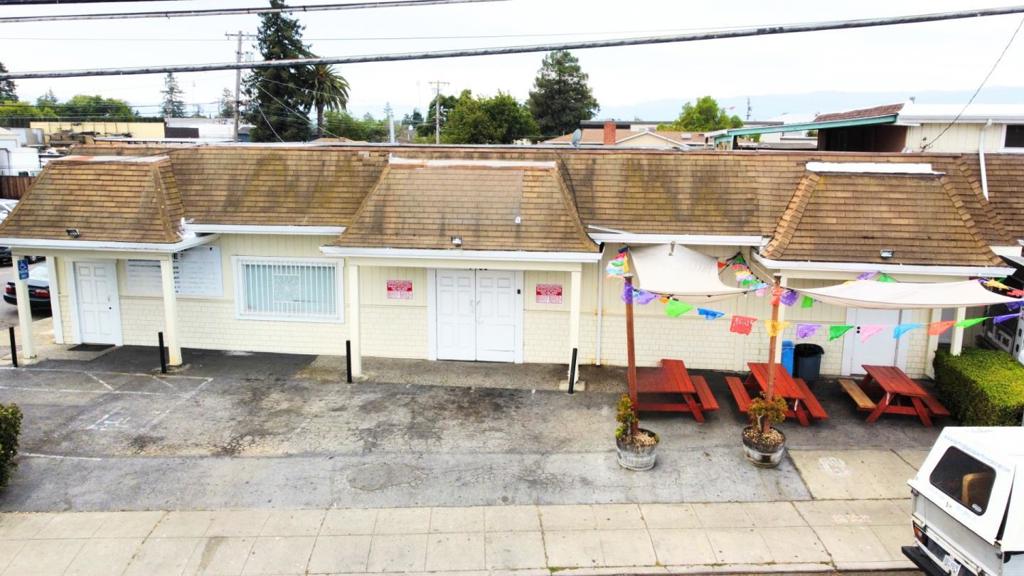 27902798 Spring Street Property Photo 5