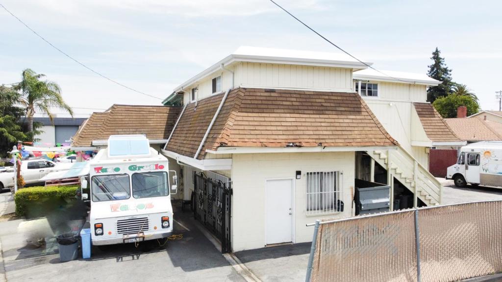 27902798 Spring Street Property Photo 7