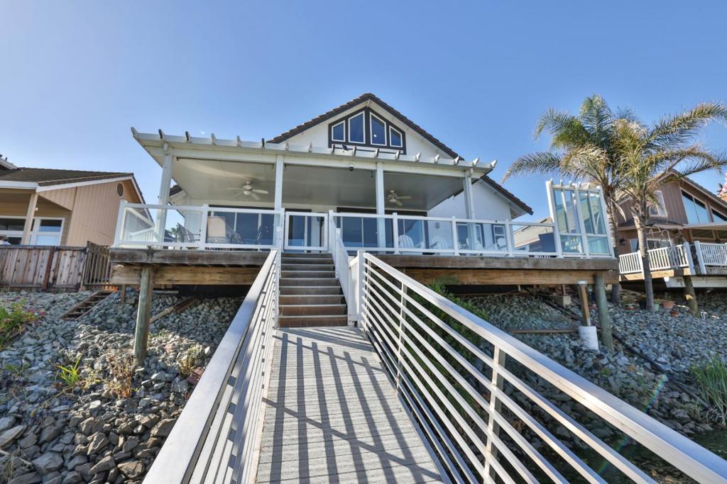 1944 Windward Property Photo 41