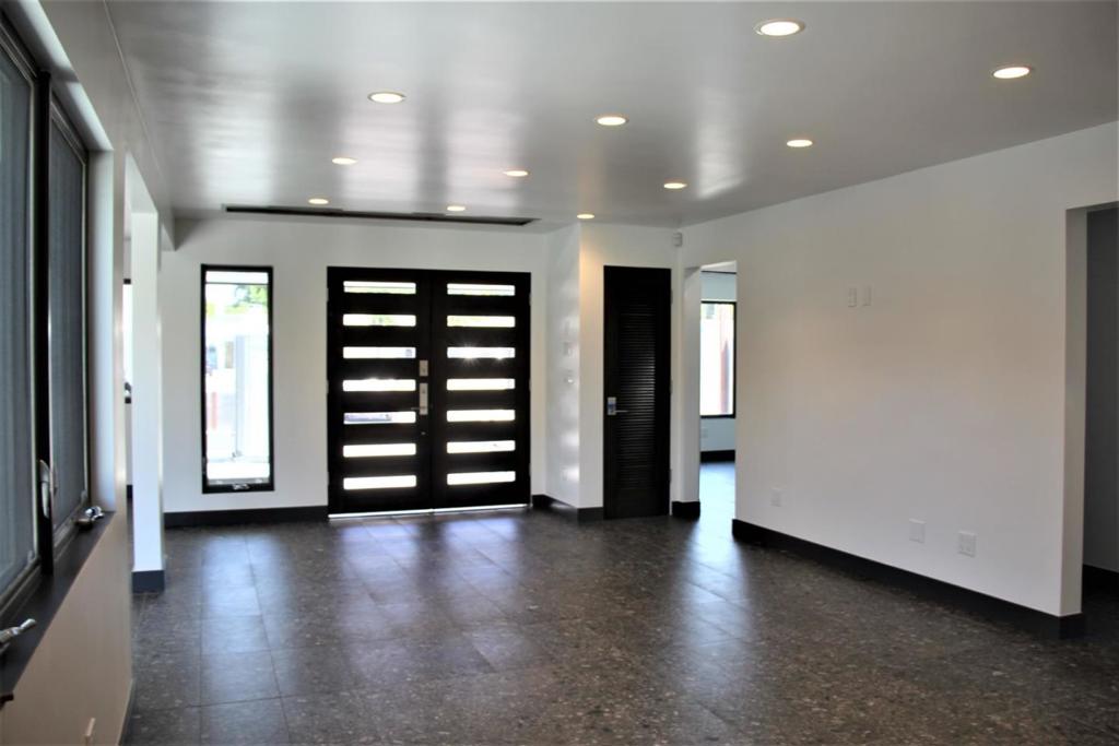 1141 Saratoga Avenue Property Photo 4