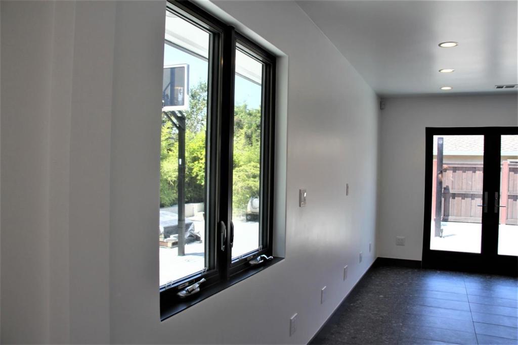 1141 Saratoga Avenue Property Photo 11