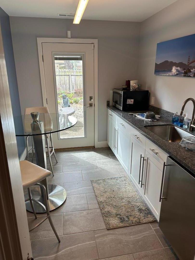 19 Park Road B Property Photo 6
