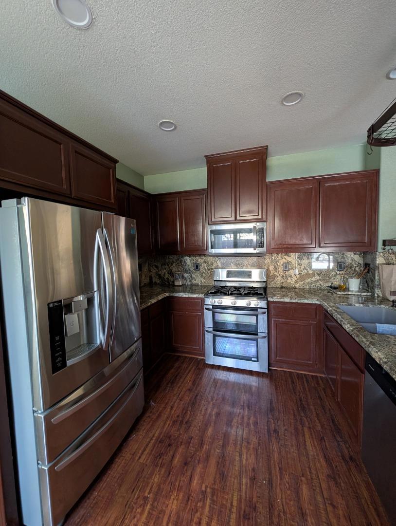 4972 Madamin Way Property Photo 8
