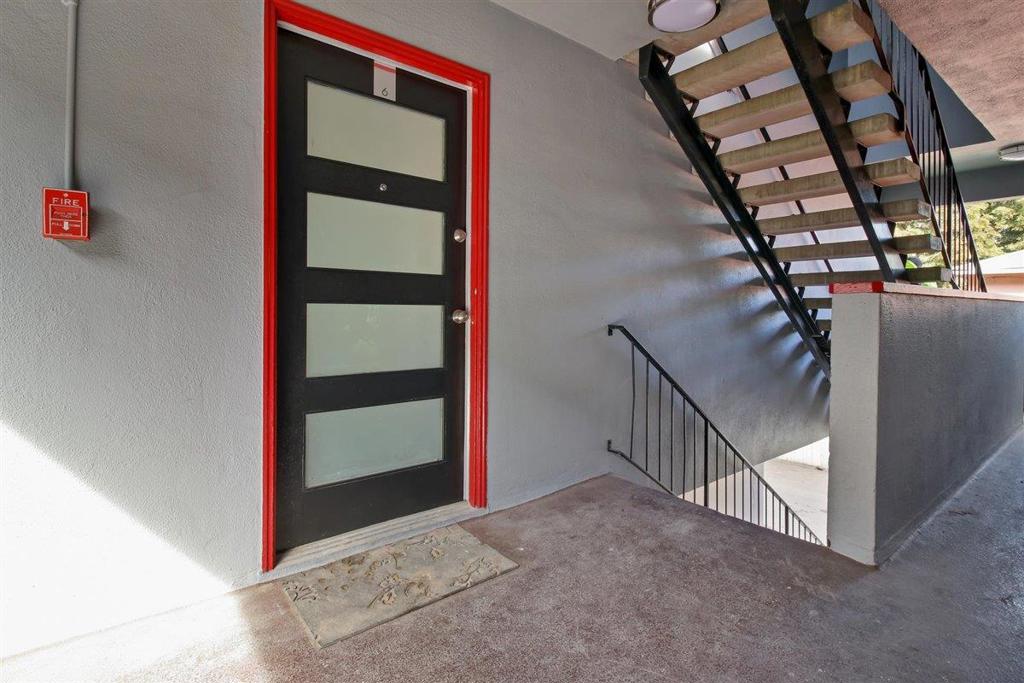 2483 Middlefield Road Property Photo 11