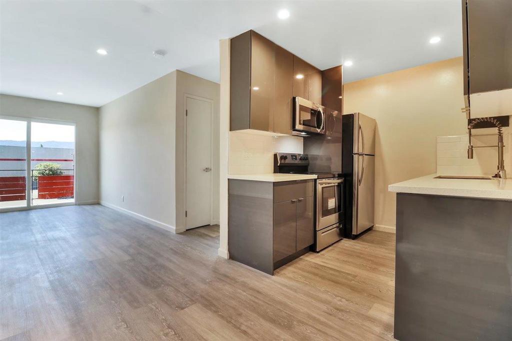 2483 Middlefield Road Property Photo 43