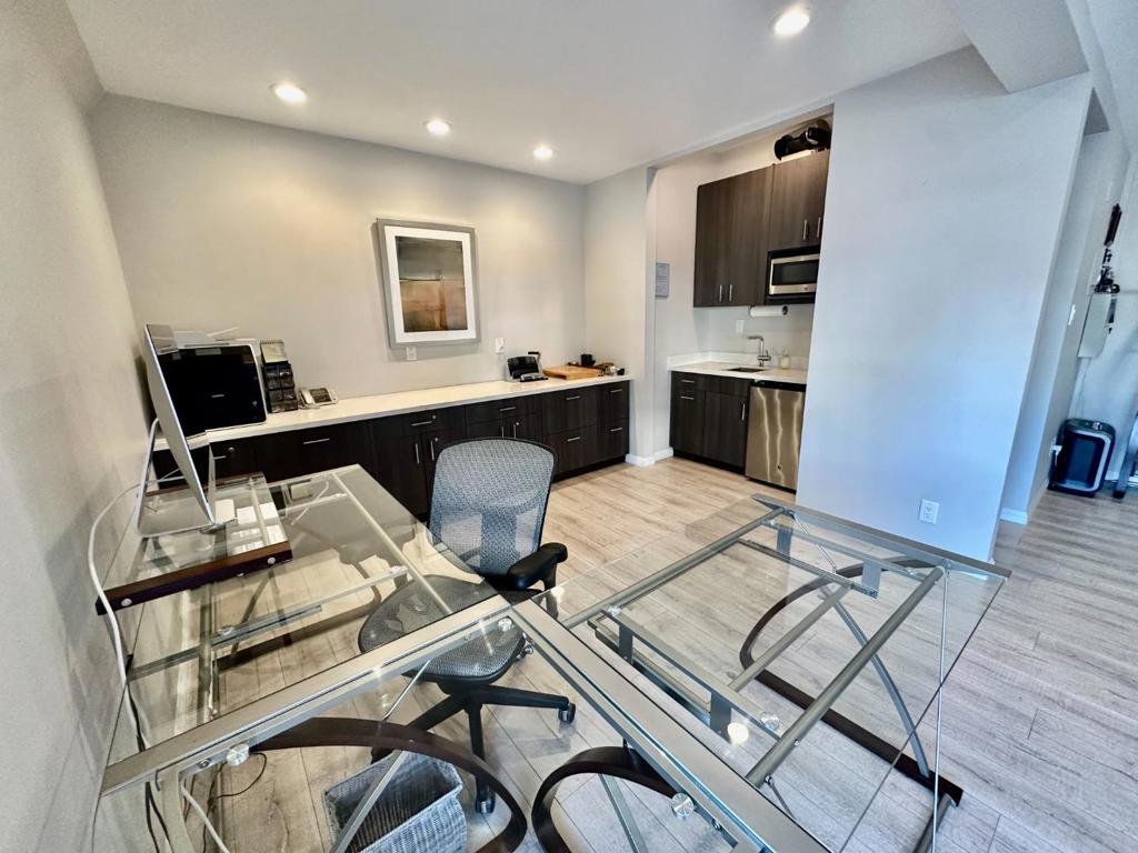 35 N San Mateo Drive Property Photo 4