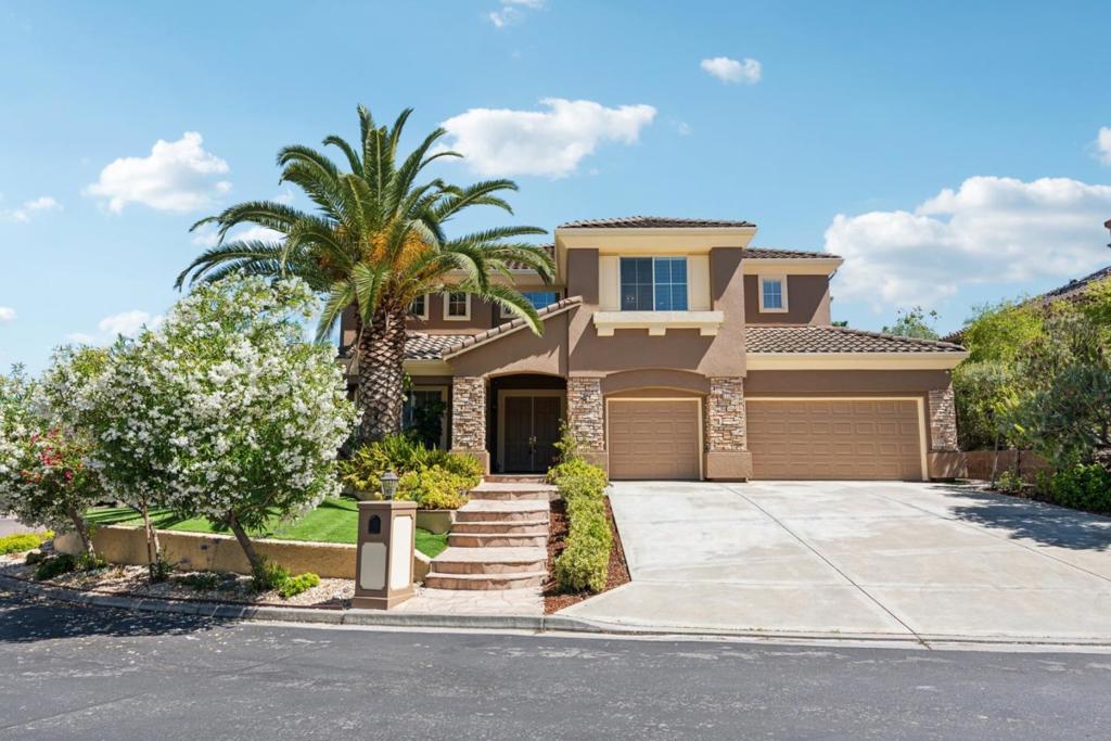 1770 Lucca Place Property Photo
