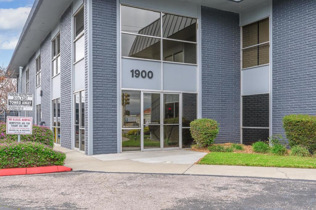1900 Lafayette Street Property Photo 6