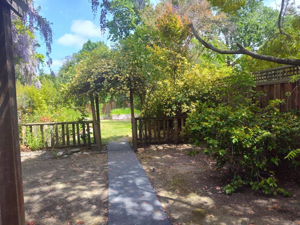 136 Lorie Court Property Photo 25