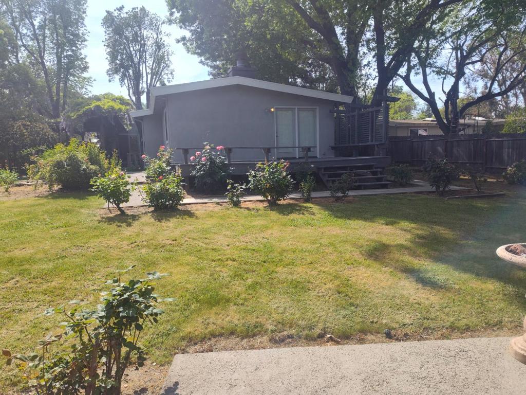 136 Lorie Court Property Photo 38