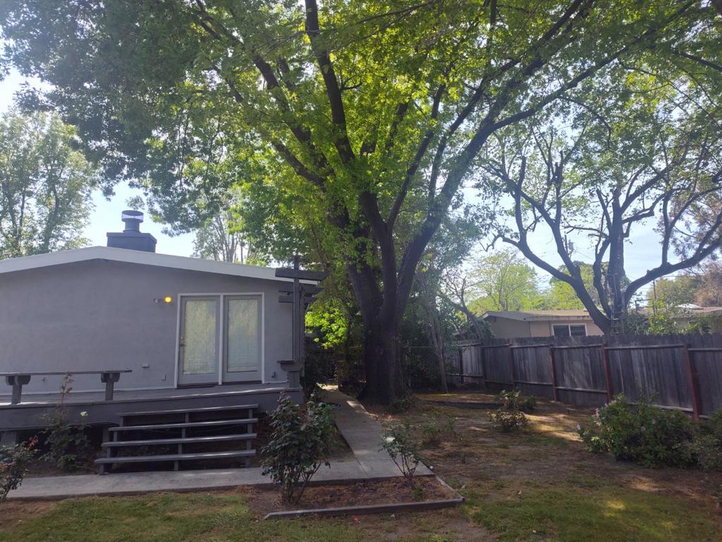 136 Lorie Court Property Photo 42