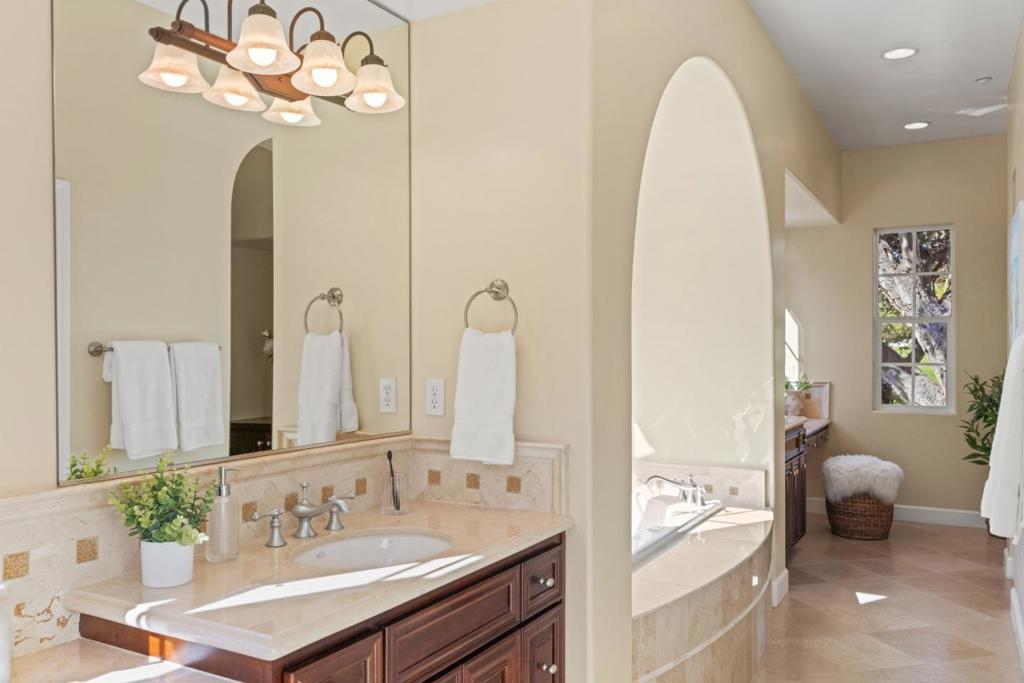 102 Mirasol Court Property Photo 16