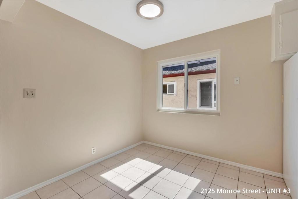 2125 Monroe Street Property Photo 5