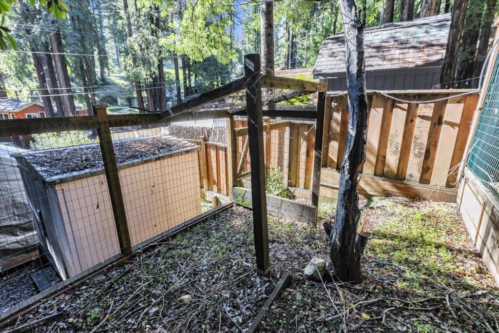 695 Creek Drive Property Photo 44