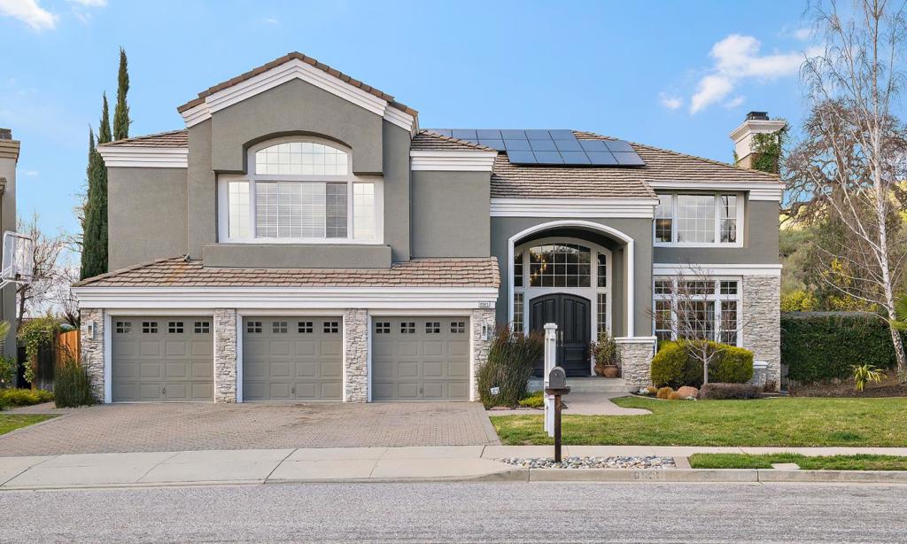 6595 Stonehill Drive Property Photo