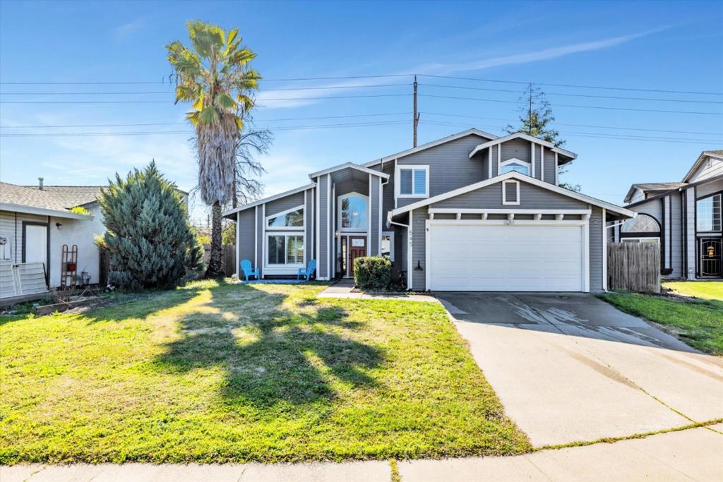 545 Oakborough Avenue Property Photo