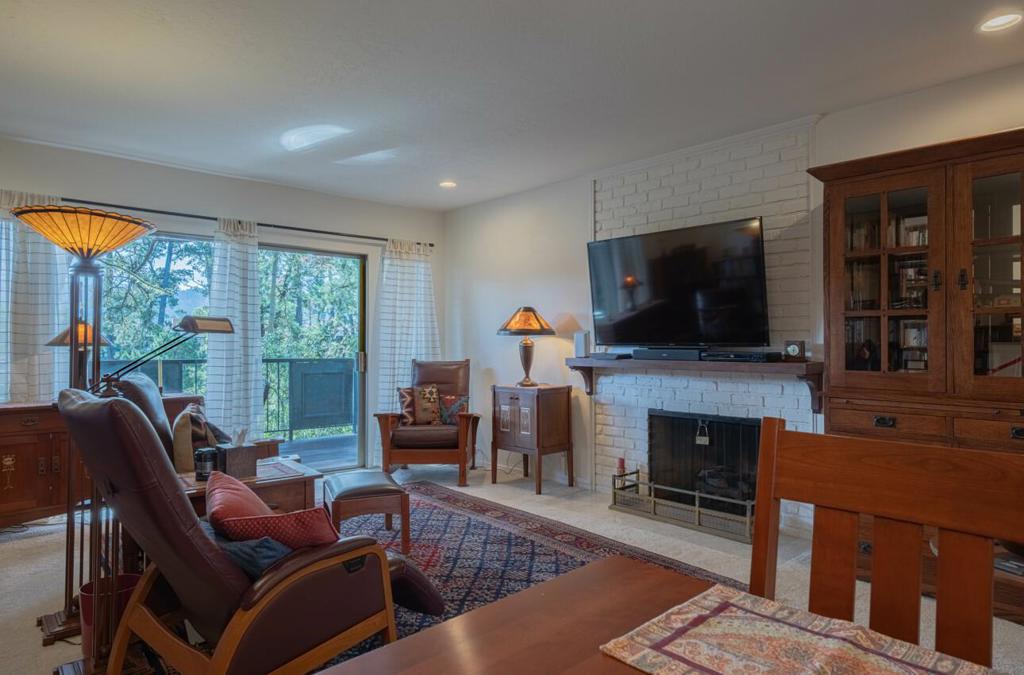 120 Del Mesa Carmel Property Photo 6