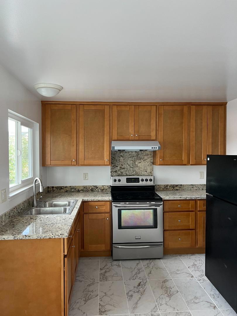 431 E Saint John Street Property Photo 4
