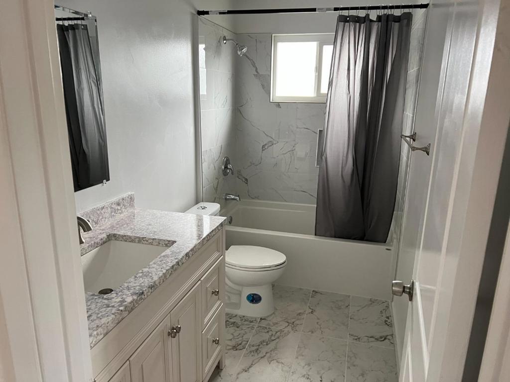 431 E Saint John Street Property Photo 11