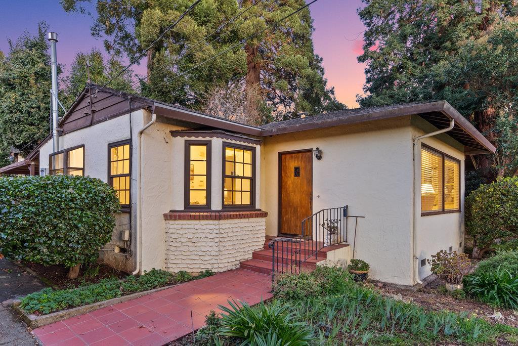 250 Altivo Avenue Property Photo