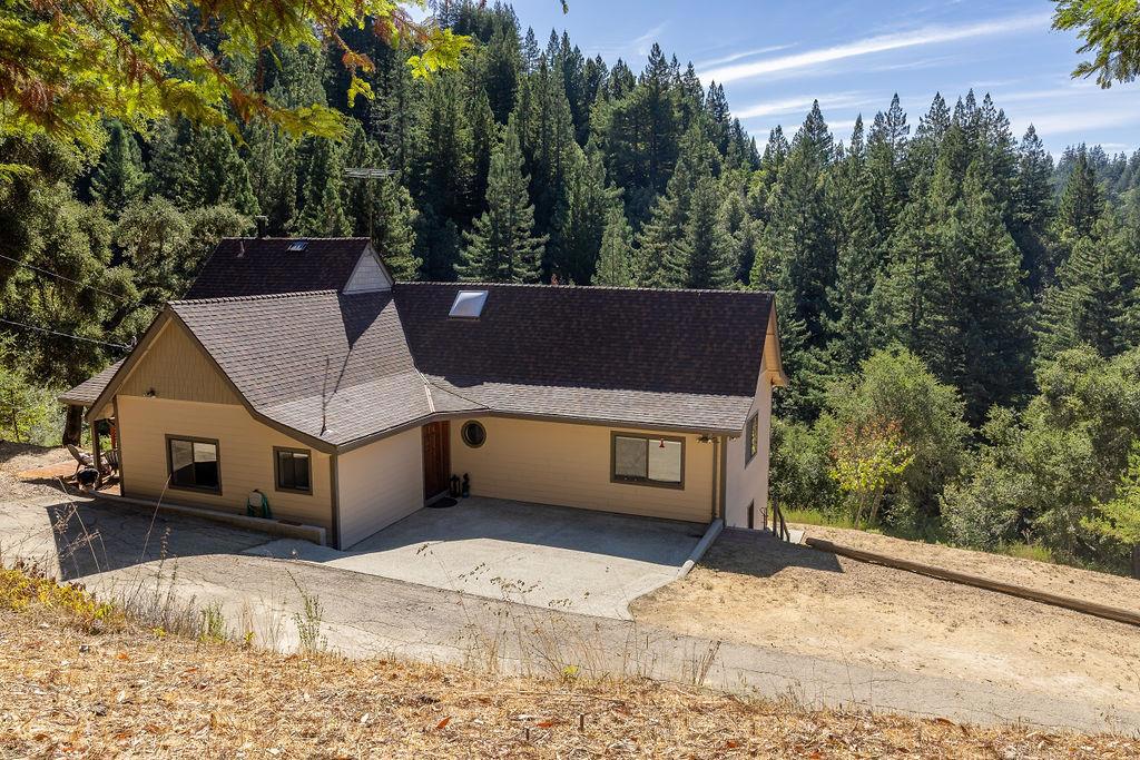 23240 Glenwood Drive Property Photo 1