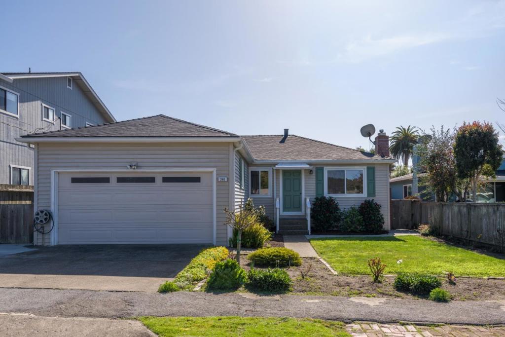 246 Vallejo Street Street Property Photo
