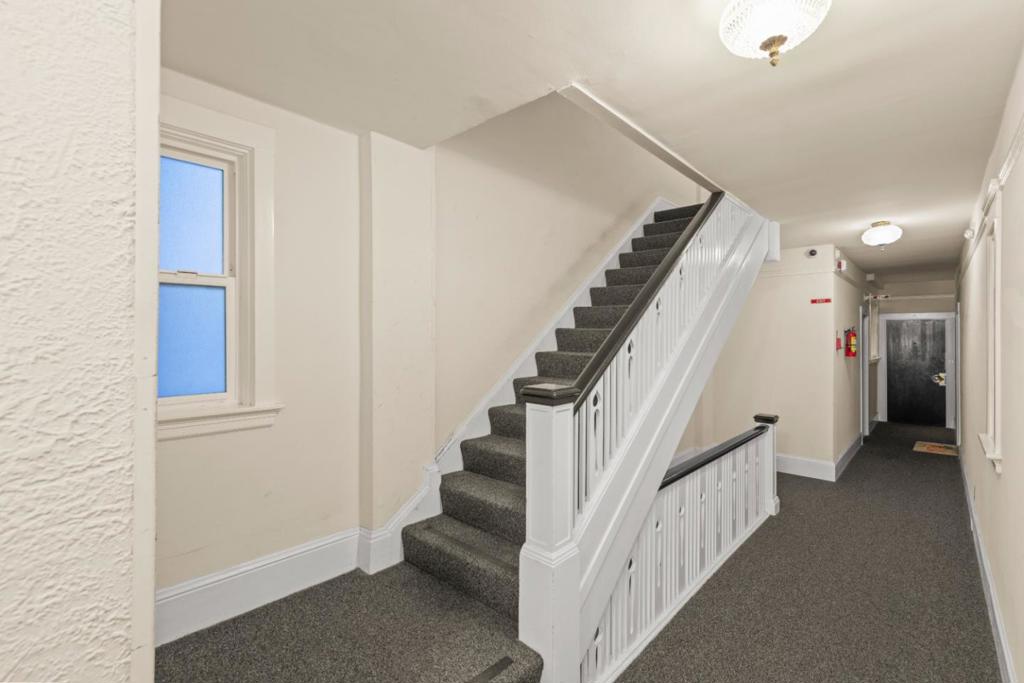 1991 California Street Property Photo 5