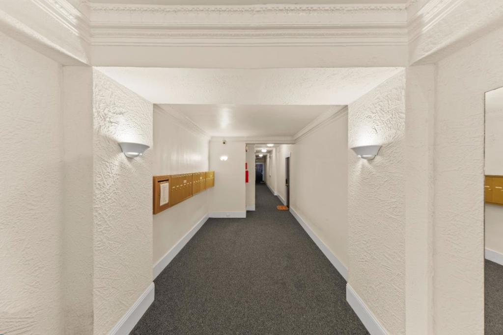 1991 California Street Property Photo 6