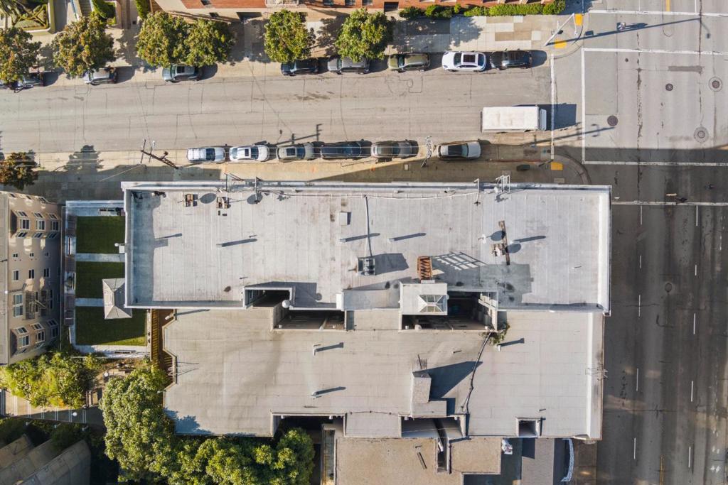 1991 California Street Property Photo 19