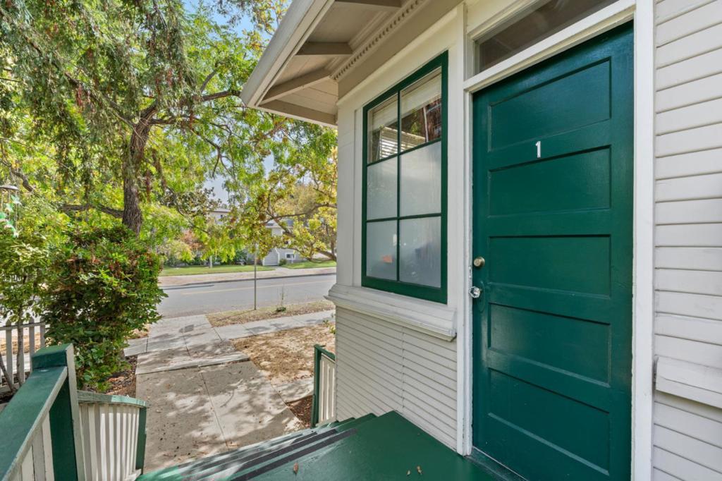 392 View Street Property Photo 12