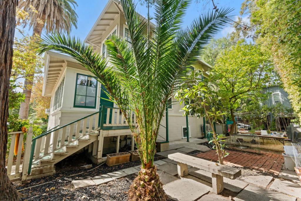 392 View Street Property Photo 15