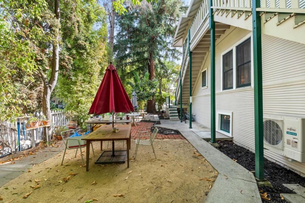 392 View Street Property Photo 16