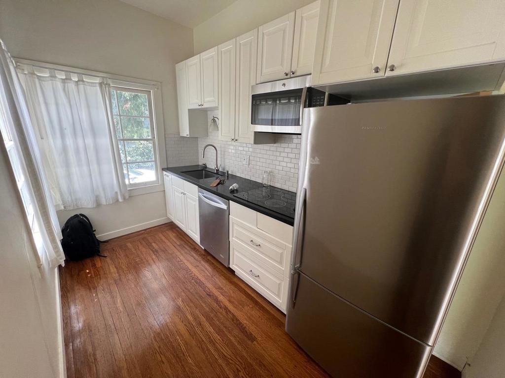 392 View Street Property Photo 27