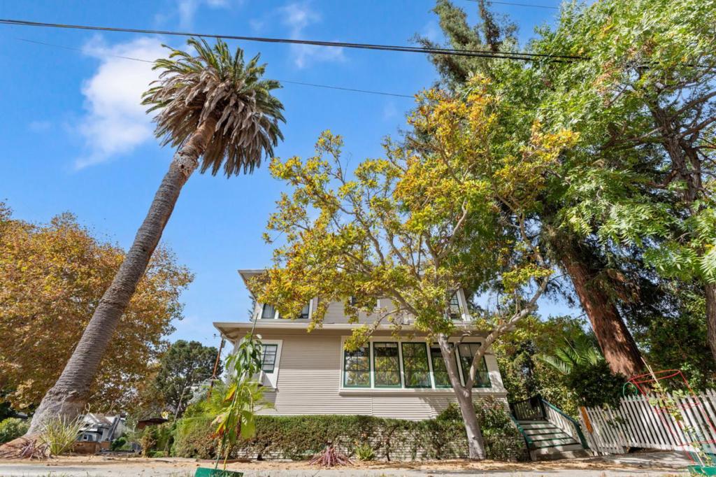 392 View Street Property Photo 38