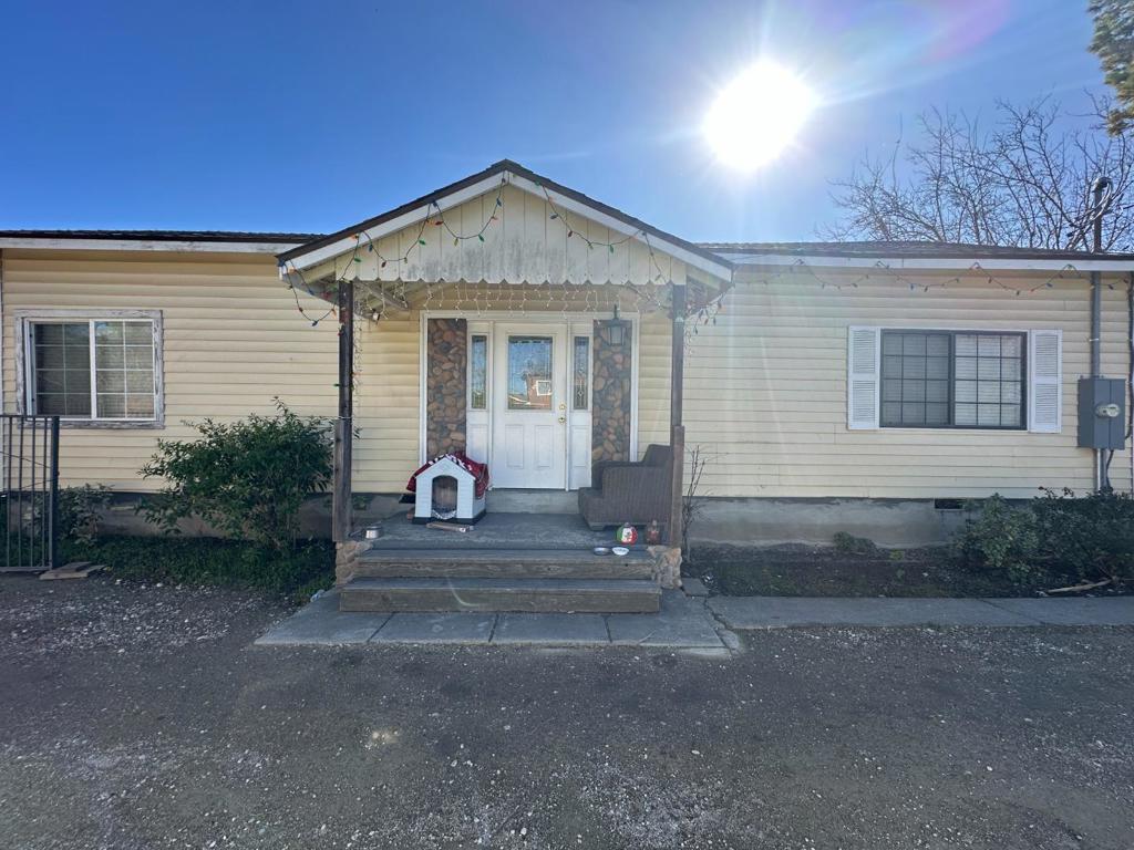 1230 Berg Road Property Photo