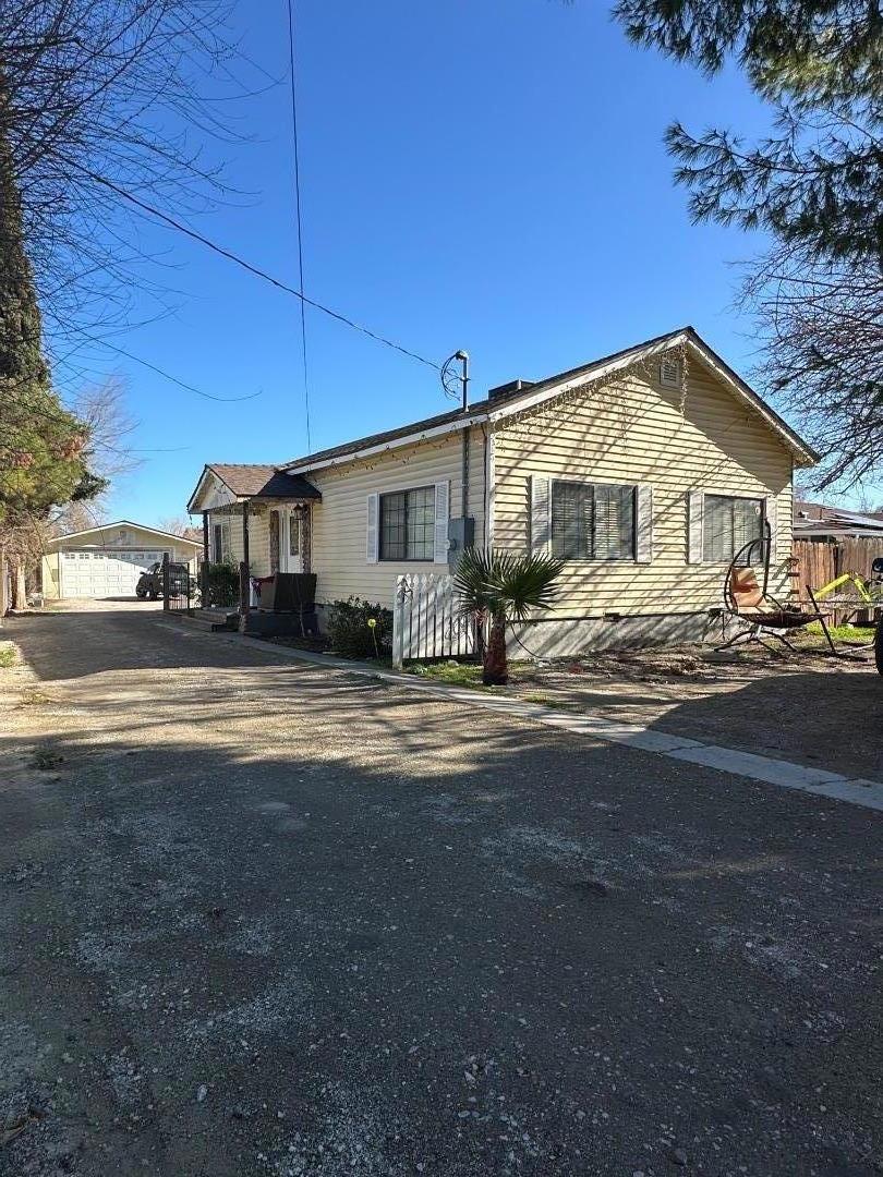 1230 Berg Road Property Photo 17