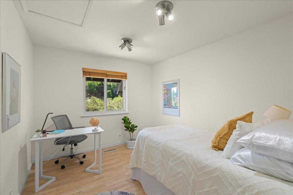 16451 Wood Acres Road Property Photo 32