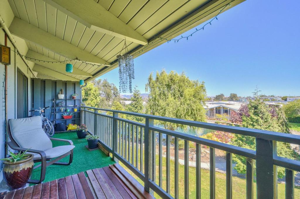 158 Kern Street 11 Property Photo 1