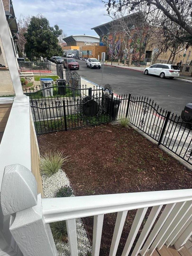 85 Oak Street Property Photo 2