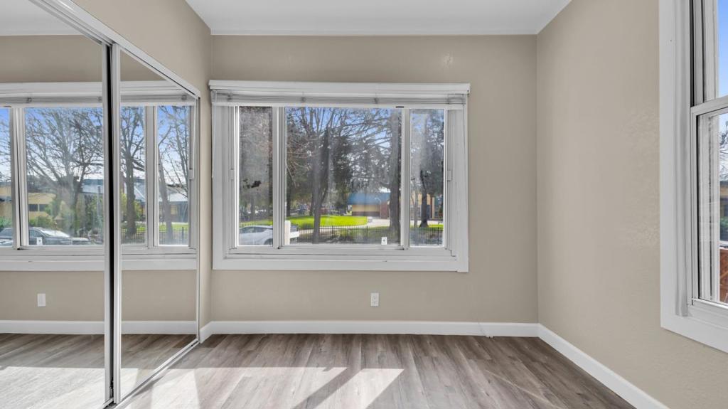 85 Oak Street Property Photo 19