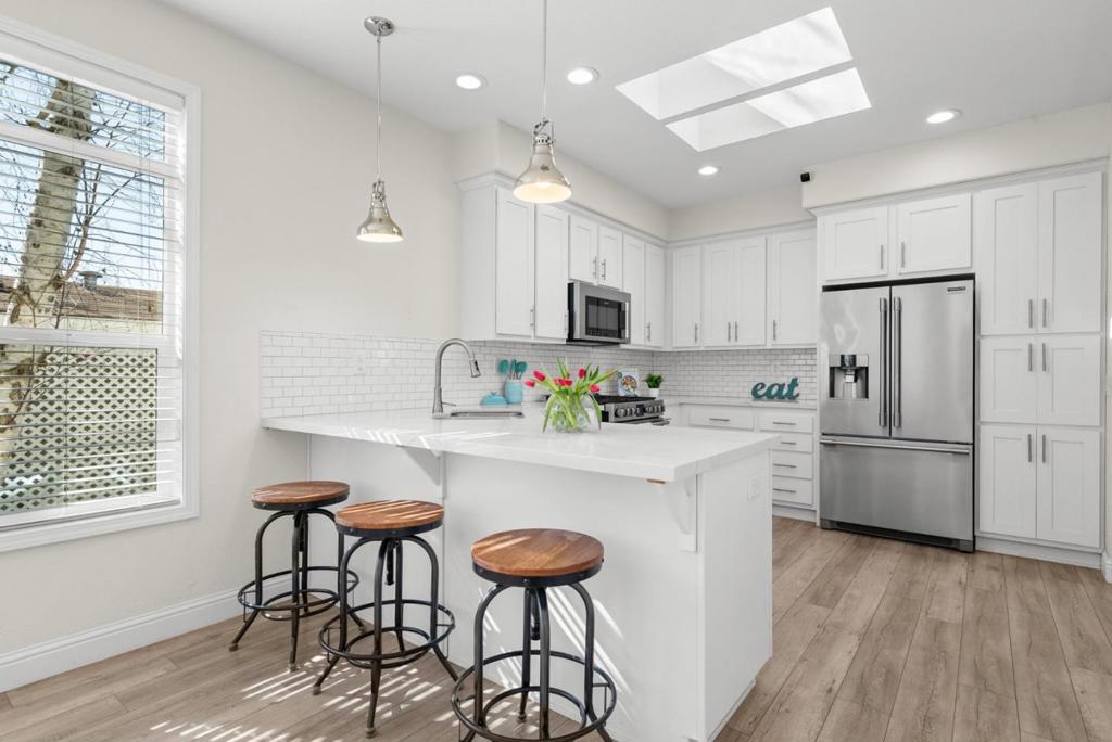 100 N Rodeo Gulch Road Property Photo
