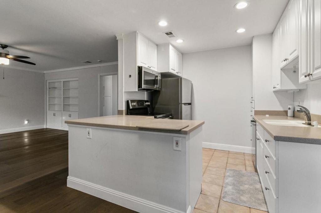 3033 Los Prados Street 229 Property Photo 10