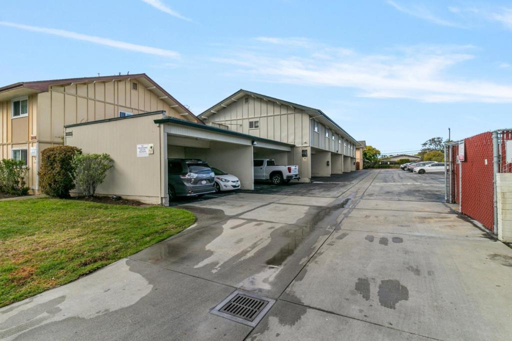 3033 Los Prados Street 229 Property Photo 22