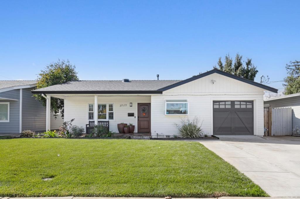 37177 Dutra Way Property Photo
