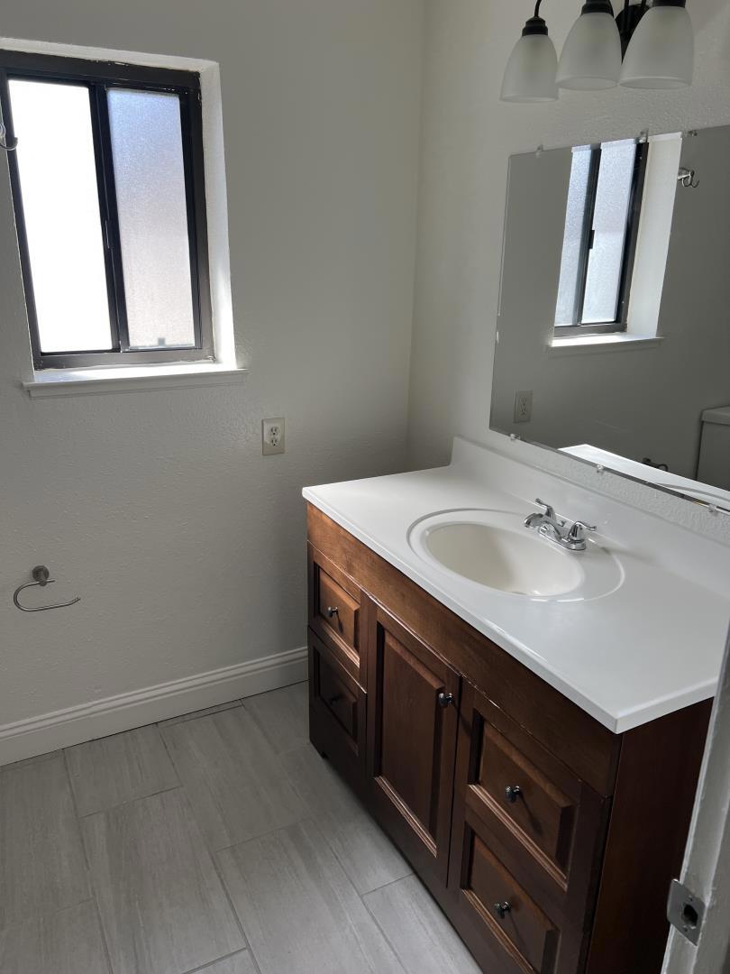 920 Clyde Avenue Property Photo 7