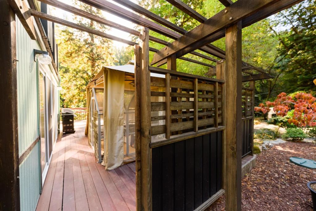 110 Shadow Property Photo 24