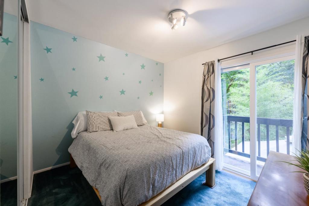 110 Shadow Property Photo 77