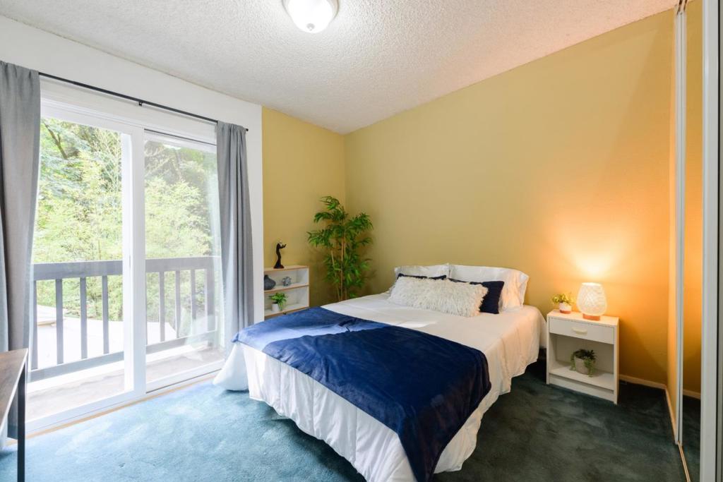 110 Shadow Property Photo 80