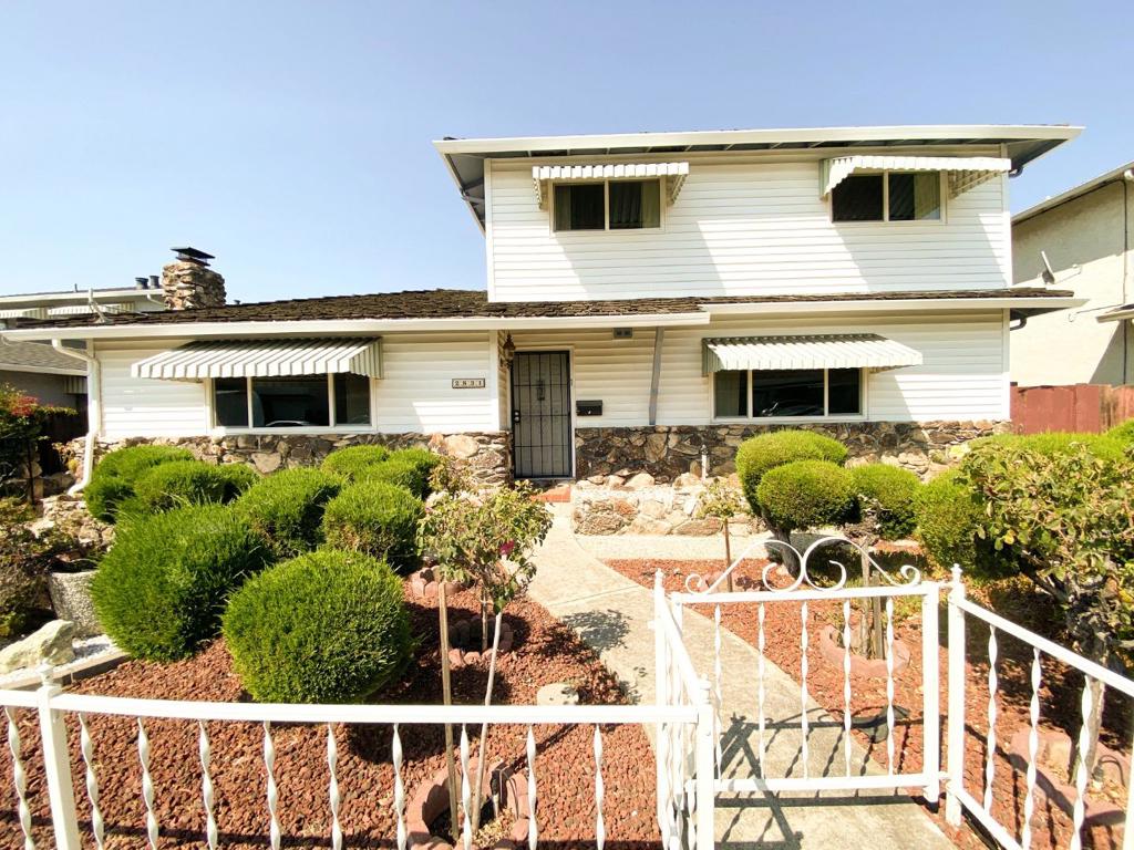 2831 Malabar Avenue Property Photo 2