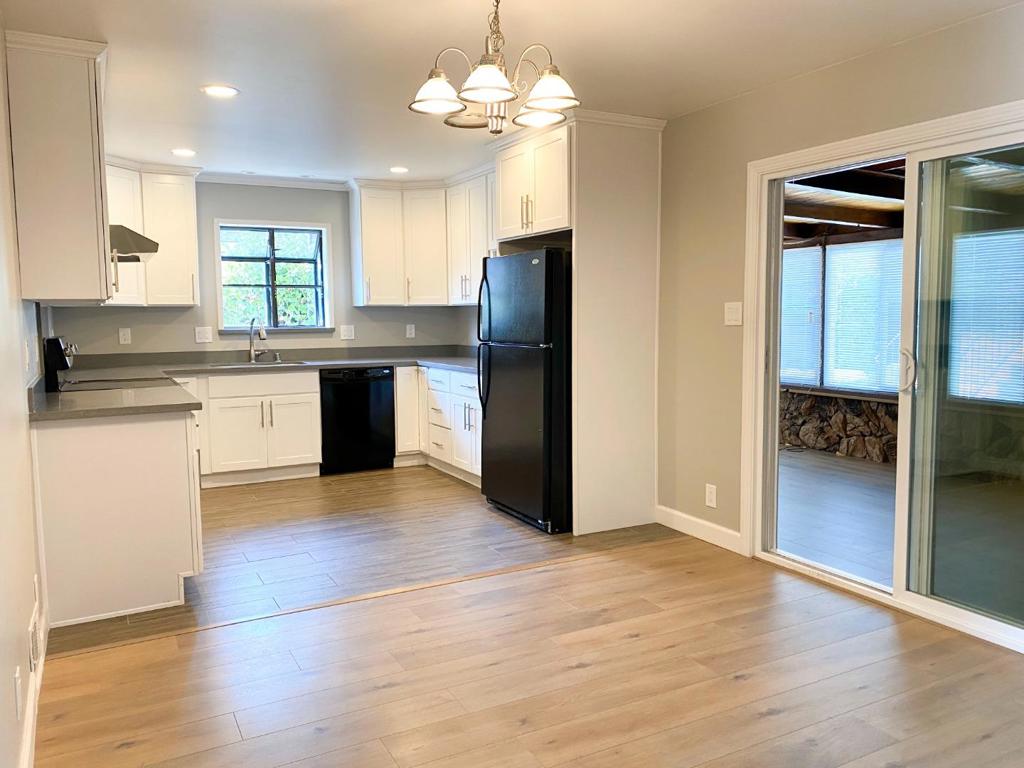 2831 Malabar Avenue Property Photo 9